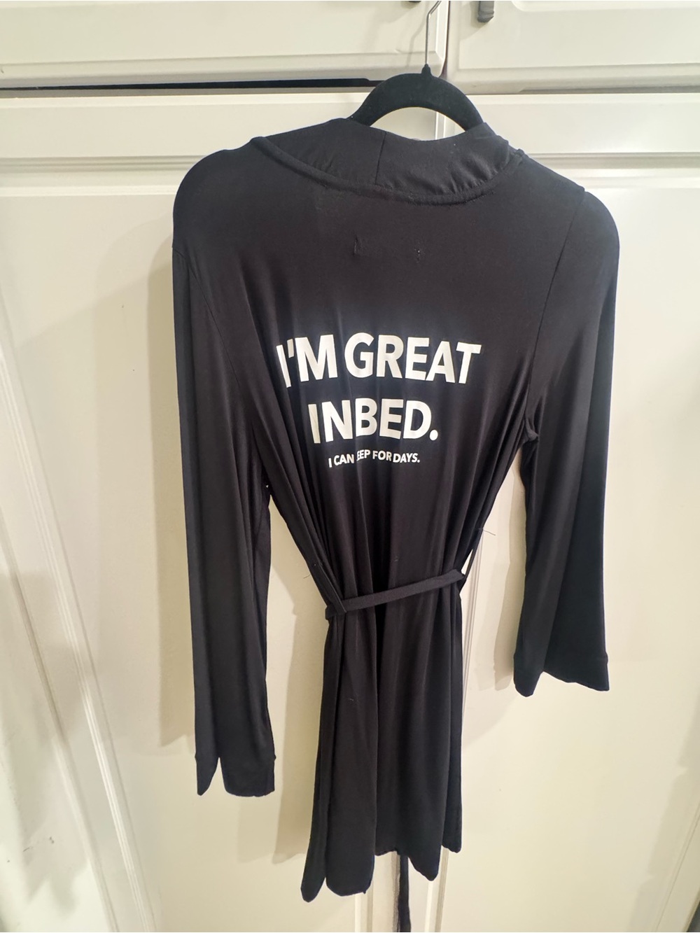 Black Women's Long-Sleeve Slogan Robe - 'I'm Great In Bed'